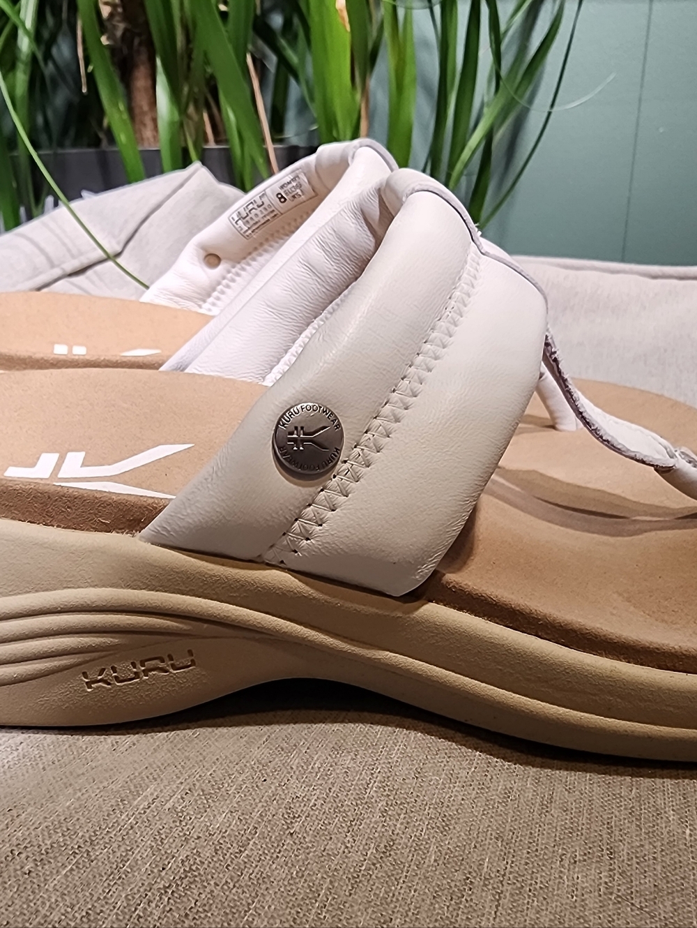 Kuru Coda Suvi Women’s  Leather Flip Flop Sandals 2 Colors